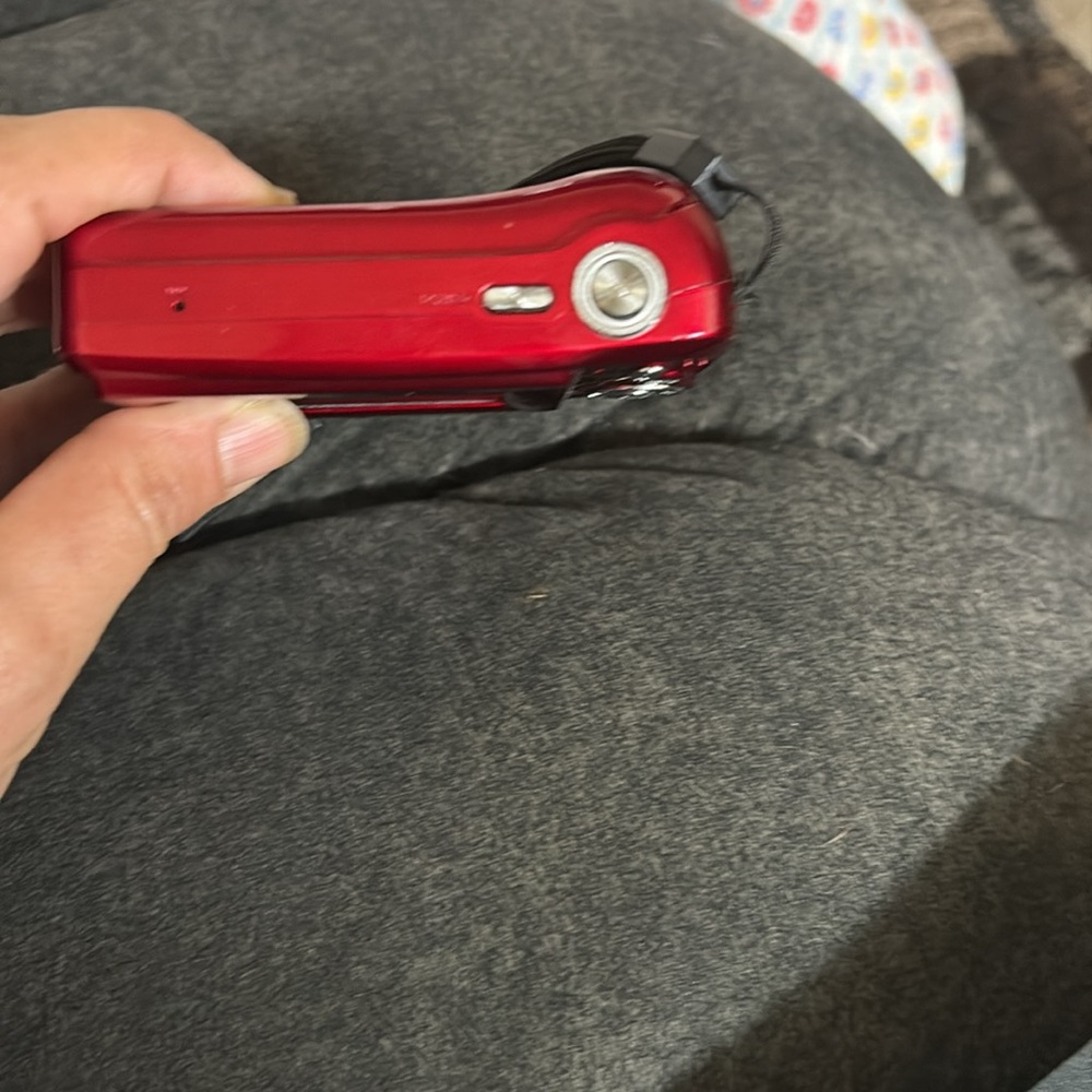 Red Digital Camera with Case - Picture 3 of 6